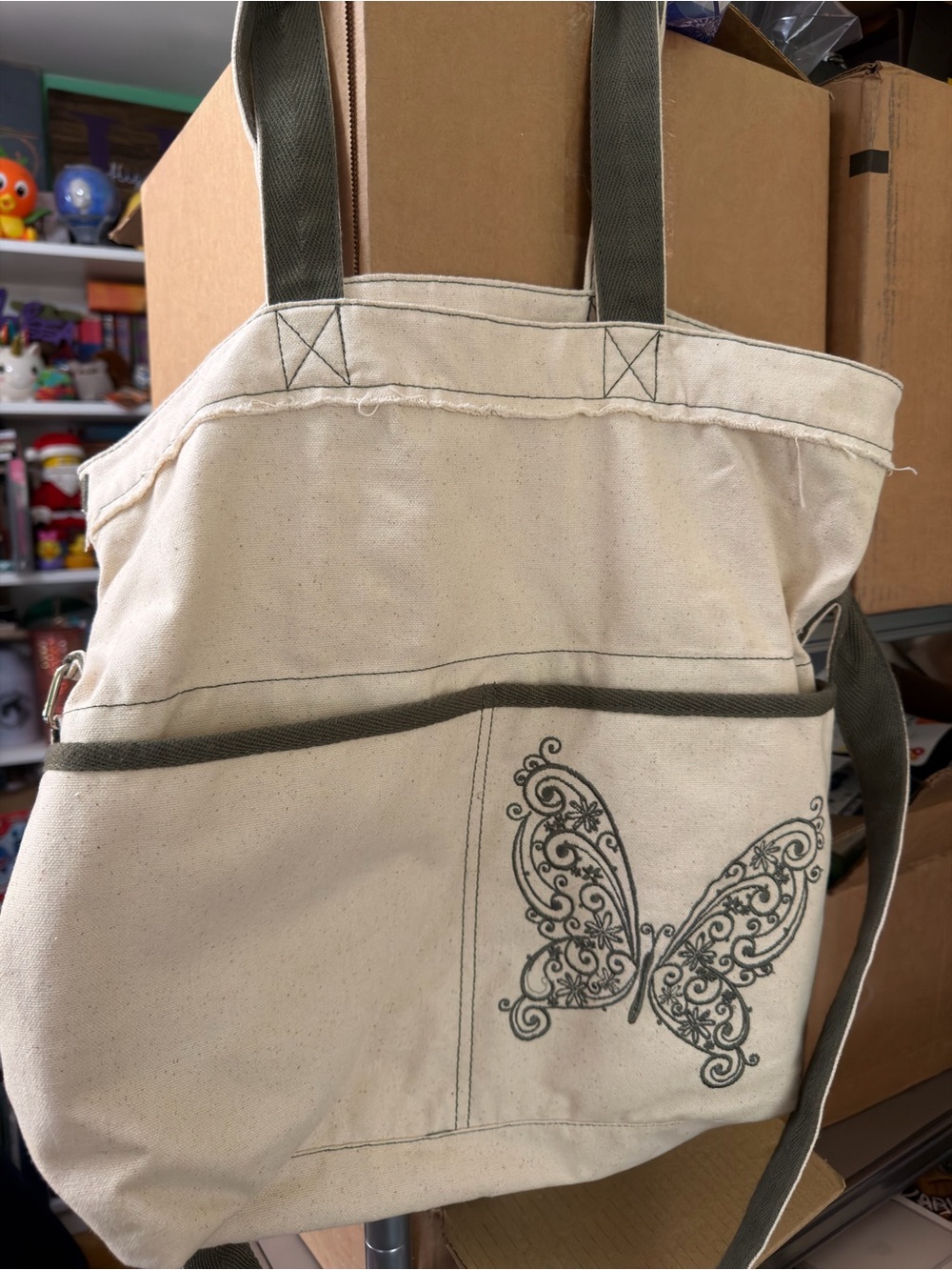 Thirty one Canvas Butterfly Tote with Olive Trim